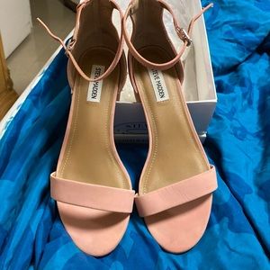 Steve Madden - Pink Sandals